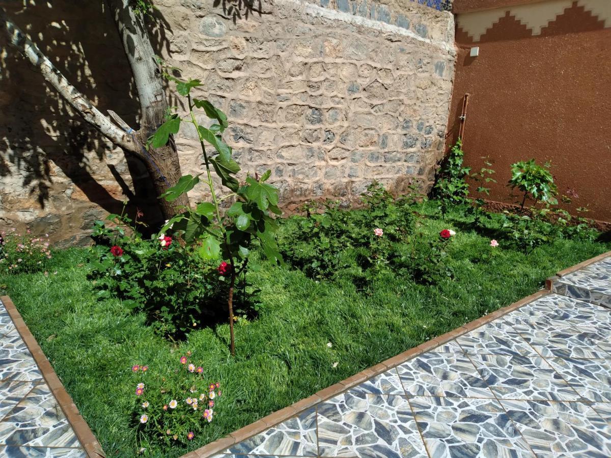 Berbere De La Montagne Hotel Imdiazene Exterior foto