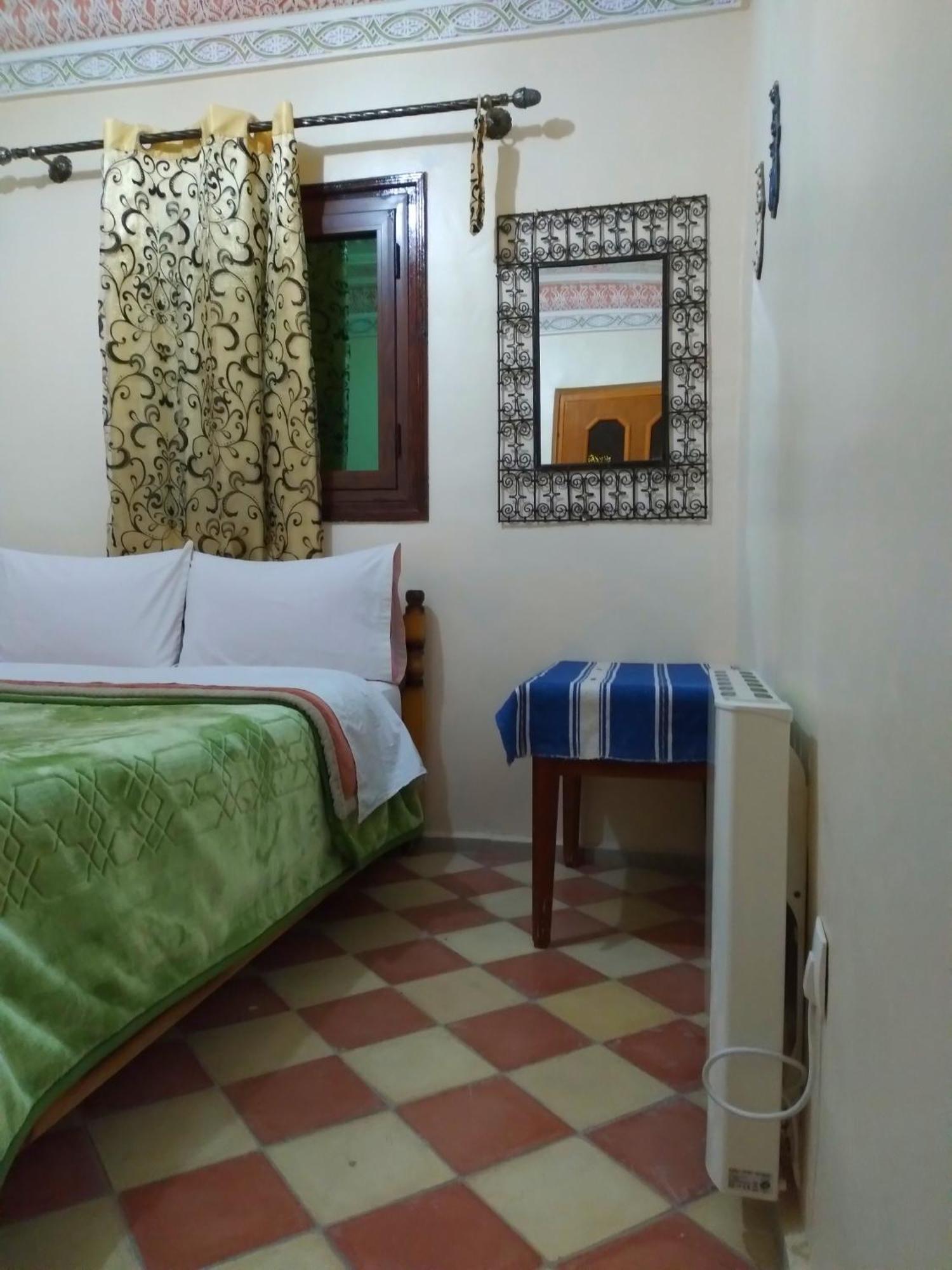 Berbere De La Montagne Hotel Imdiazene Habitación foto
